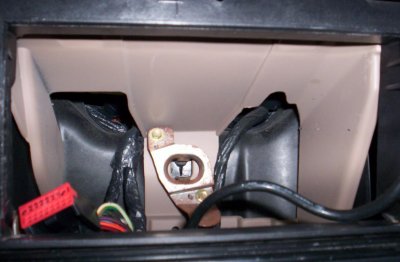 1999 Expedition Radio Sterio build-03.jpg