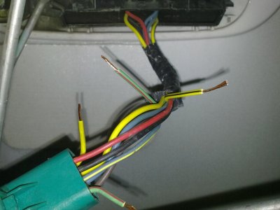 Cutting the right wires.jpg