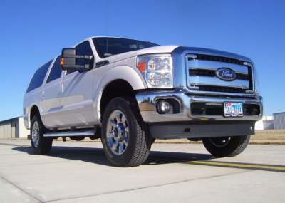 2011_Ford_Excursion_058.jpg 2011_Ford_Excursion_058.jpg
