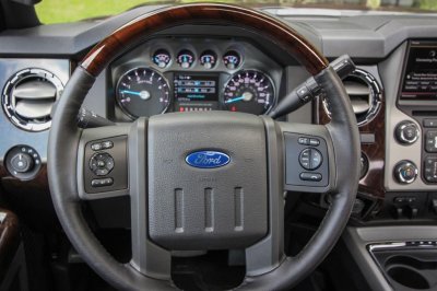 2015 F250 Platinum HeatedSteeringWheel2.jpg