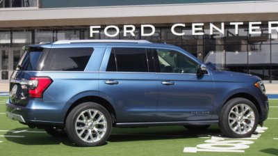 2018-ford-expedition-live-1-1.jpg