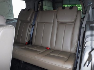 3rdRow--SeatBeltMounting--WRONG2.jpg 3rdRow--SeatBeltMounting--WRONG2.jpg