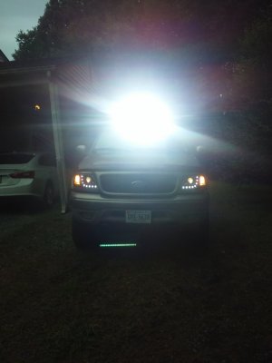 this is my 2002 ford Eddie Bauer expedition fully lit up in the front.jpg