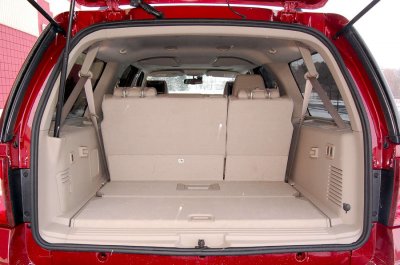 3rdRow--SeatBeltMounting--CORRECT1.jpg