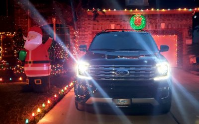 Xmastruck.jpg Xmastruck.jpg