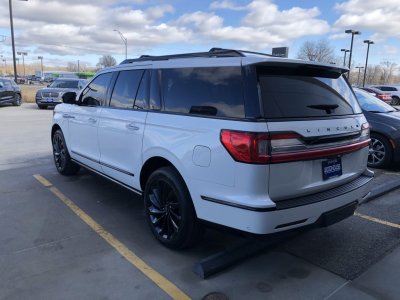 Nav Rear Quarter.jpg Nav Rear Quarter.jpg