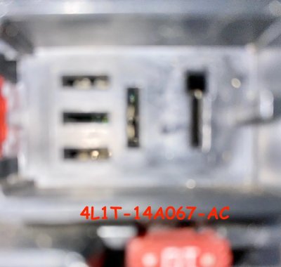 4L1T-14A067-AC-Socket.jpg