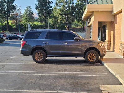 Expedition_Lifted.jpg