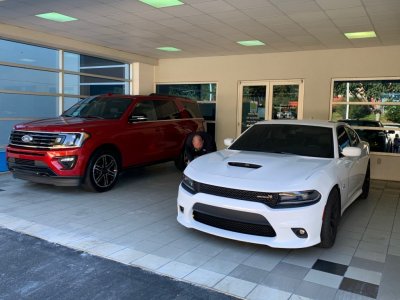 Ford Expy Limited .jpeg