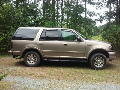 my 2002 ford expedition.jpg
