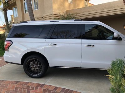 ford Expedition.jpg