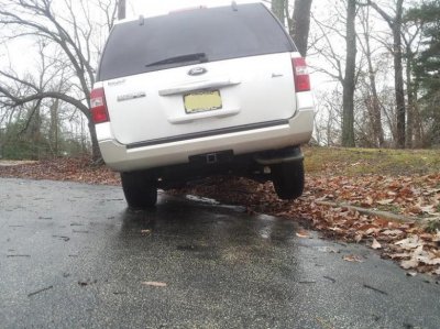 Rear Wheel is off the ground.jpg
