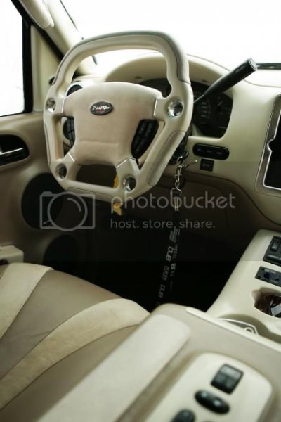 ford_expedition_fishman_steering_wheel.jpg ford_expedition_fishman_steering_wheel.jpg