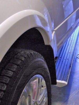 2011 Expedition running board clearance.jpg