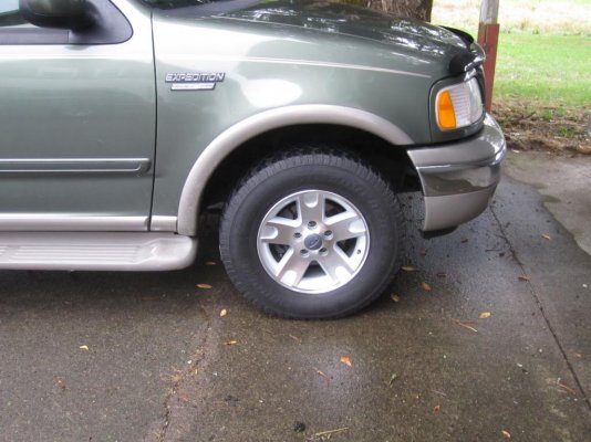 wheels_lug_holes.jpg wheels_lug_holes.jpg