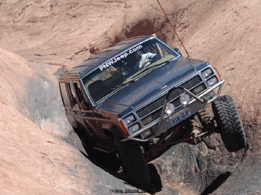 herrick-publisher-of-crawl-magazine-in-his-jeep-xj.gif