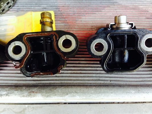 cam-phaser-tick-knock-sound-timing-chain-tensioner.jpg
