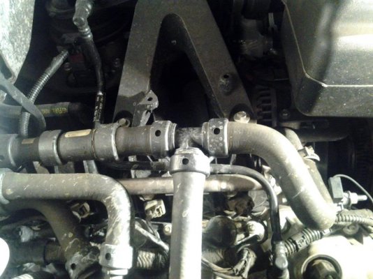 dition-heater-core-inlet-hose-leak-20131017_200027.jpg