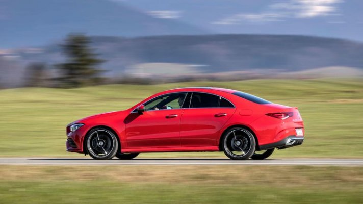 2020-mercedes-benz-cla250-22.jpg