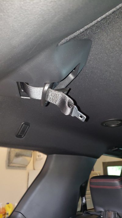third row seatbelt.jpg
