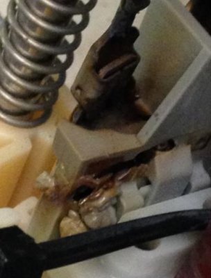 melted-fuel-pump2.jpg