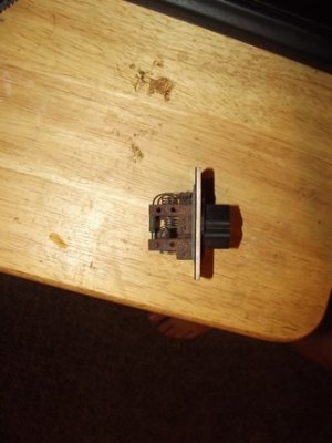Blower Motor Resistor  (2) (Copy).JPG