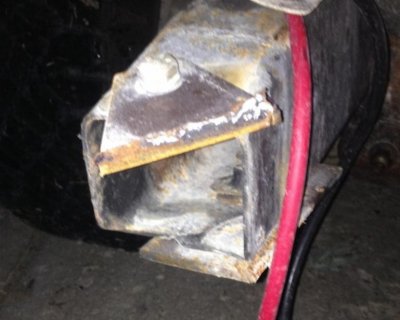 broken_weld_bumper_3.jpg