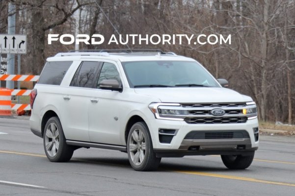 2022-Ford-Expedition-King-Ranch-Max-Star-White-First-Photos-January-2022-Exterior-001-1024x682.jpg