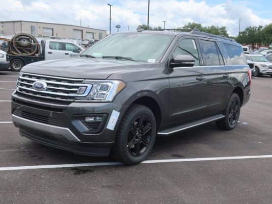 2021-ford-expedition-max-xlt-magnetic-metallic-4.jpg