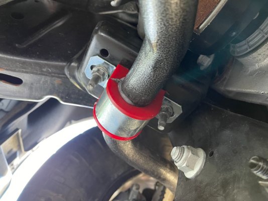 bushings1.jpg bushings1.jpg