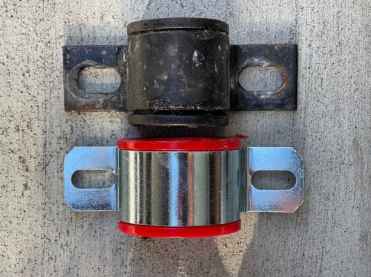 bushings3.jpg bushings3.jpg