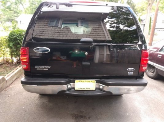 ford-expy-back-001.jpg