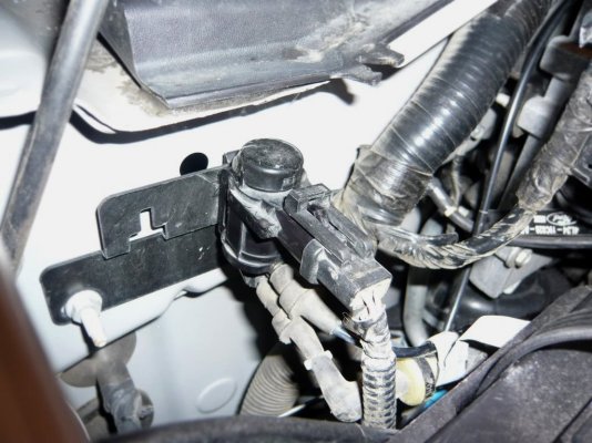 Ford 4x4 Solenoid.jpg Ford 4x4 Solenoid.jpg