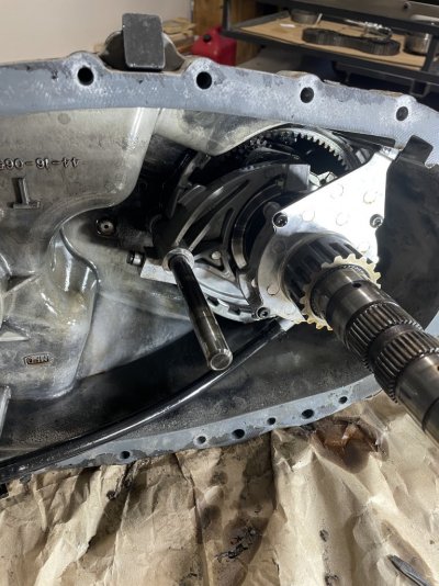 Output shaft disassembly - rear 11.jpg
