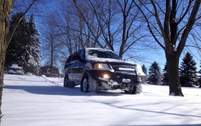 expy_snow_driveway_2Feb.jpg