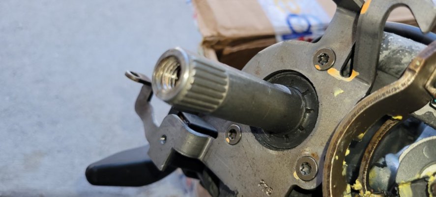 Expedition Steering Column Top.jpg Expedition Steering Column Top.jpg