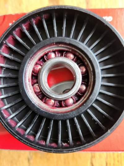 Tensioner pulley close up.jpg