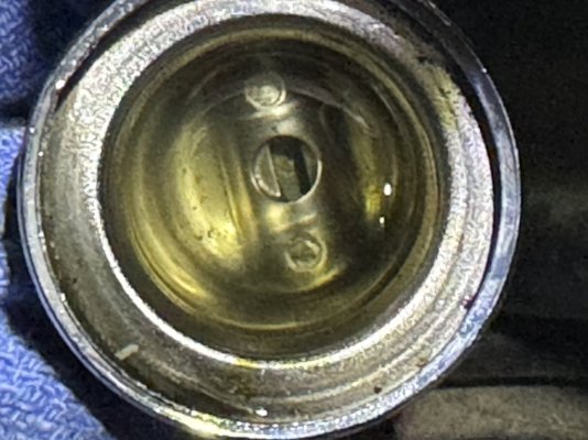 2003 Fuel rail LHS.jpeg