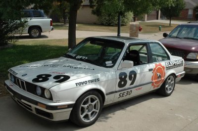 E30 and Expedition.jpg