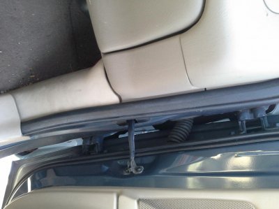2001 Passenger Door Hinge.jpg