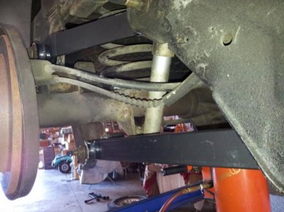 01a-trailing arms2.jpg